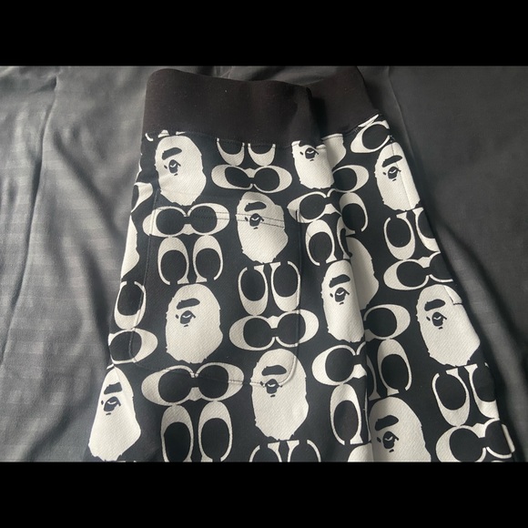 Bape x Coach Shorts - Picture 3 of 10